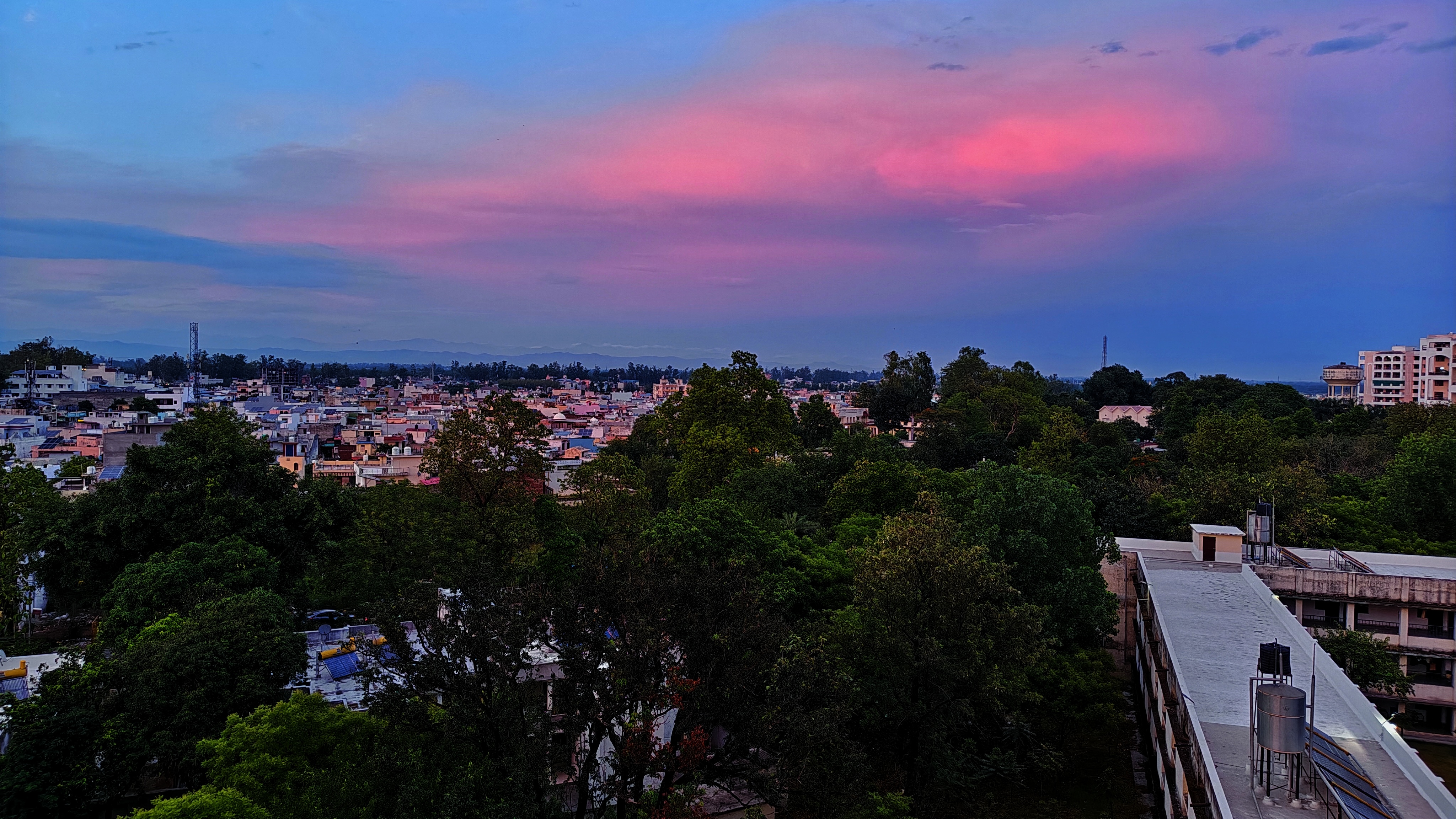 Featured Clixzsera skyline frame at pastel dusk